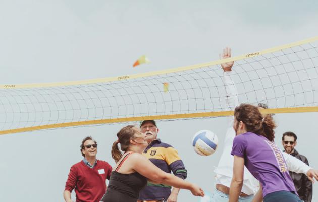 teamuitje beach volleybal beleving kijkduin bedrijfsuitje 